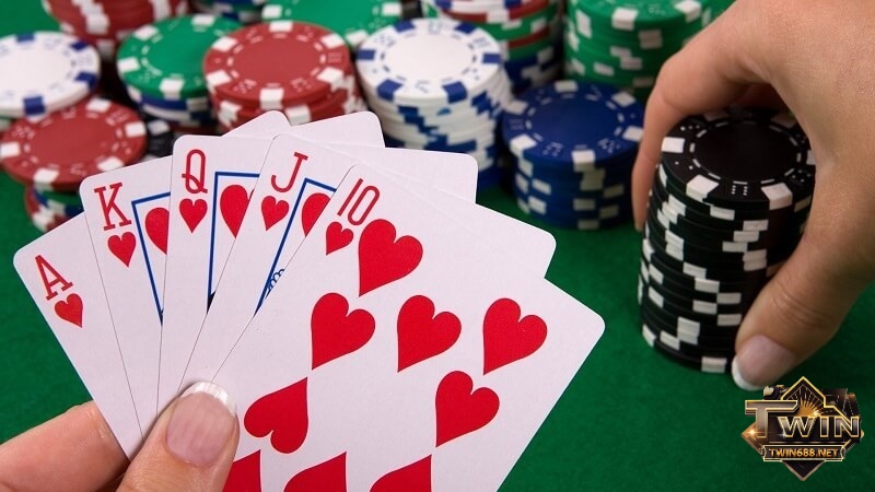 Thùng Poker với 5 lá bài cùng chất