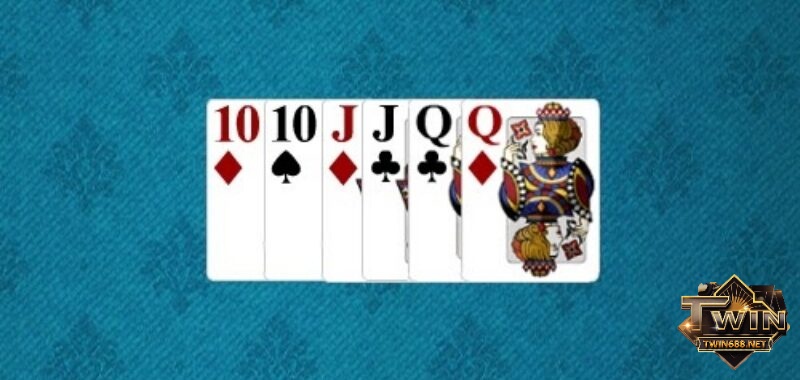 Một kết hợp bài theo luật chơi bài tiến lên miền Nam: 3 đôi thông 10-J-Q